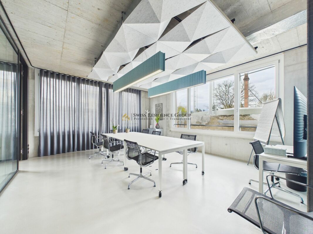 100m² office