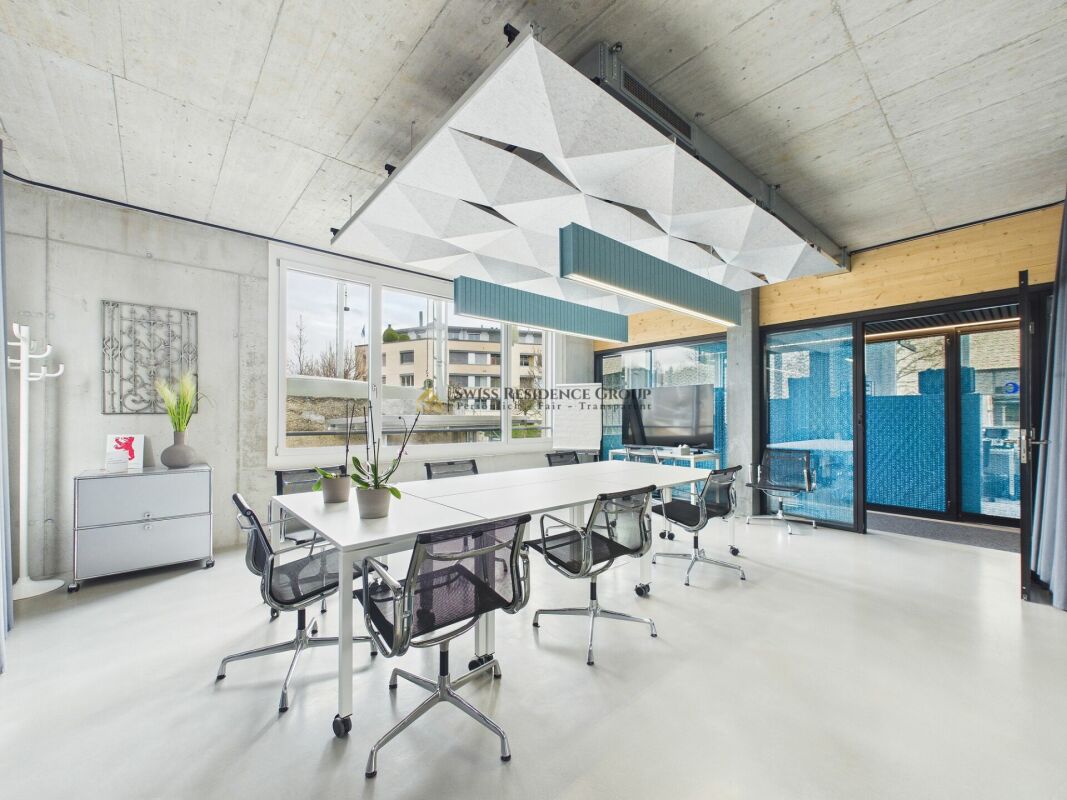 100m² office