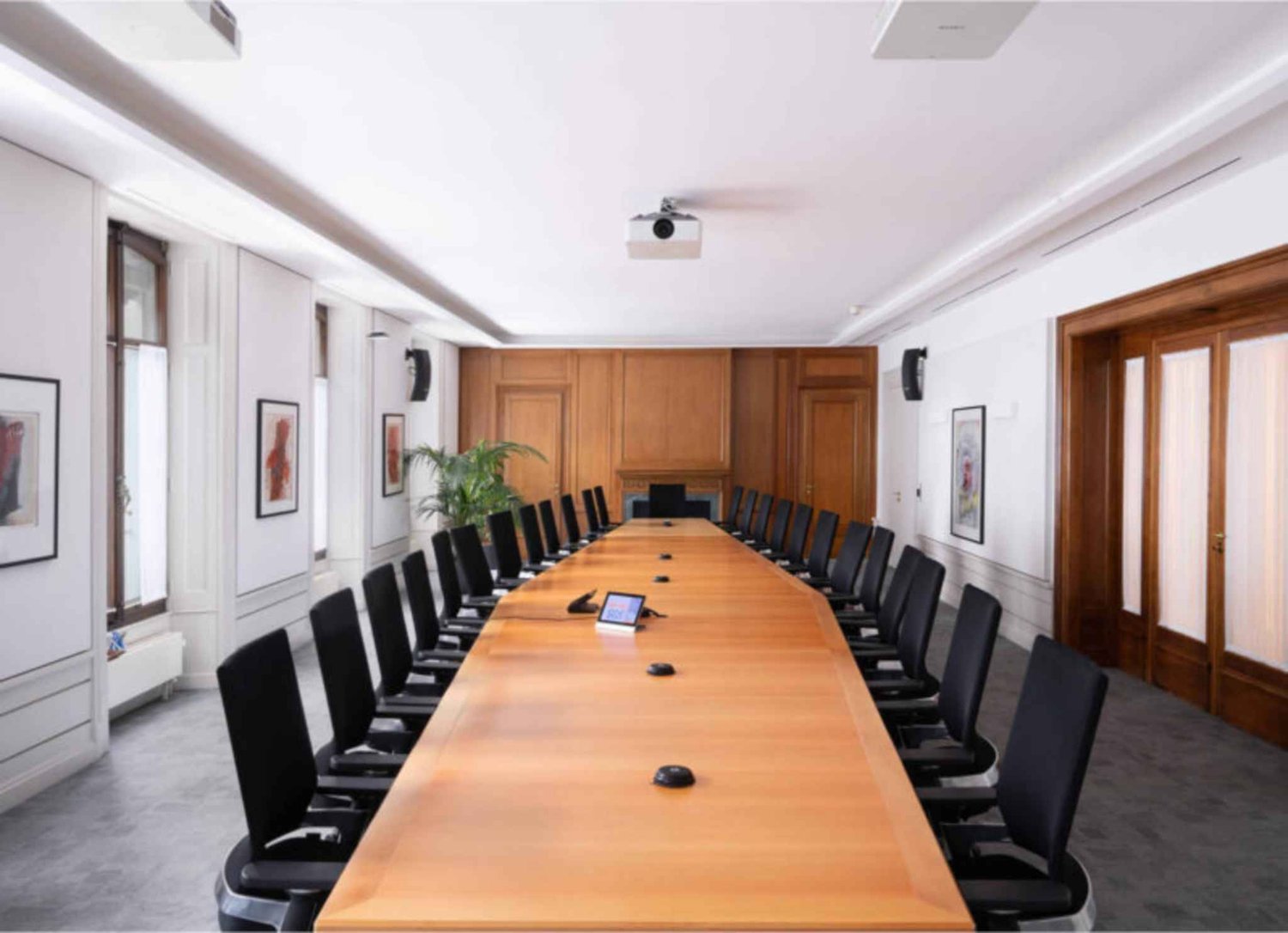 2365m² Büro, Foto 3 von 10