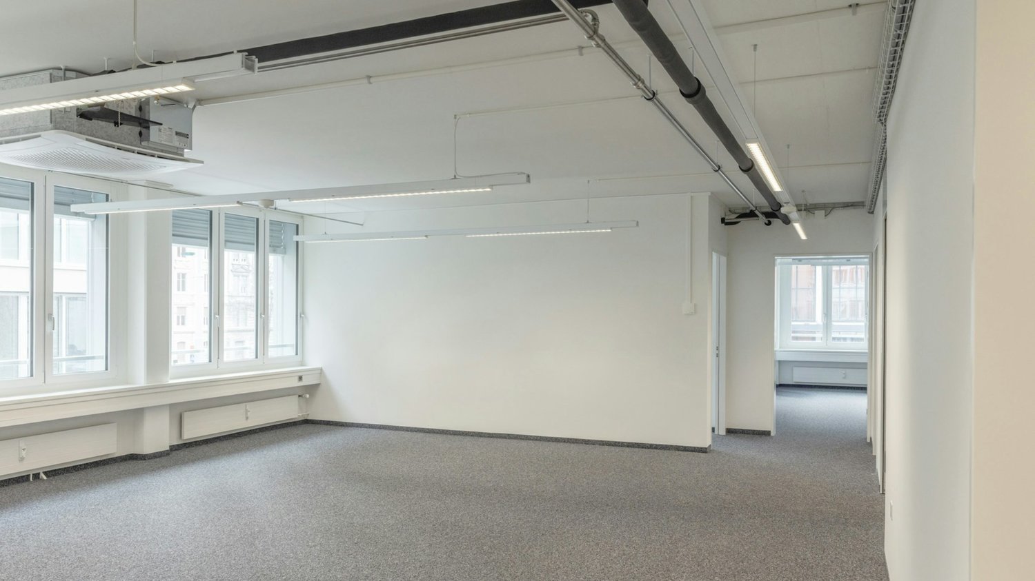 169m² office