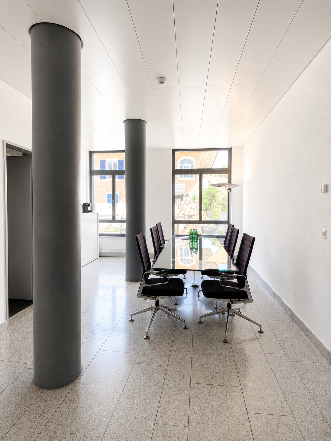73m² commercial