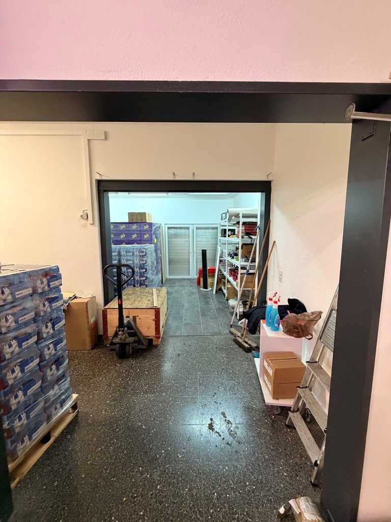 negozio di 240m², foto 5 di 5