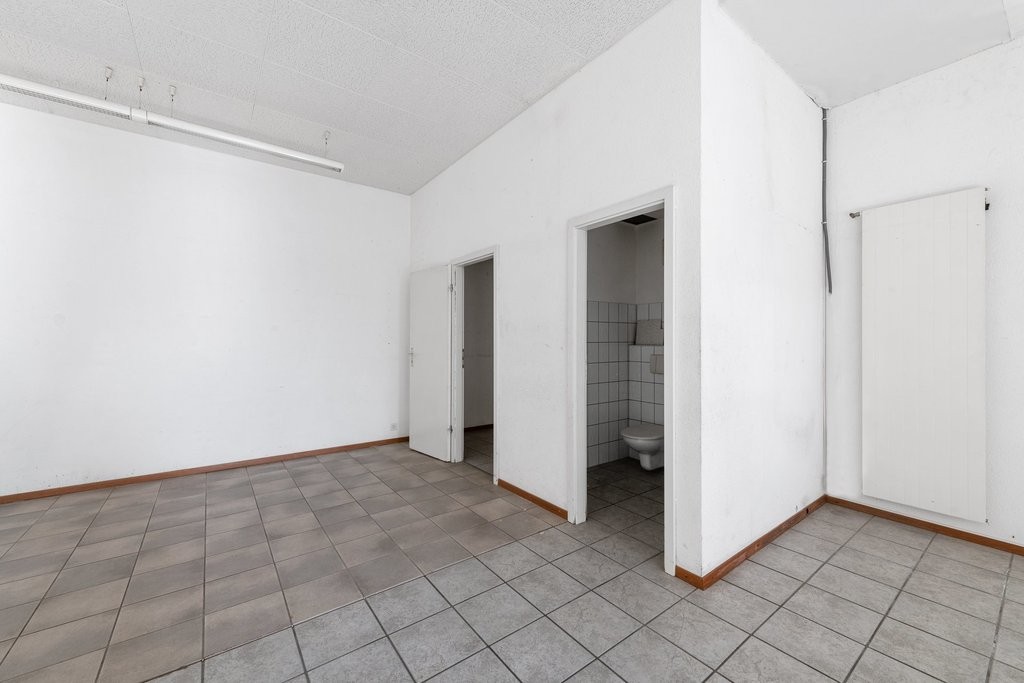 89m² commercial