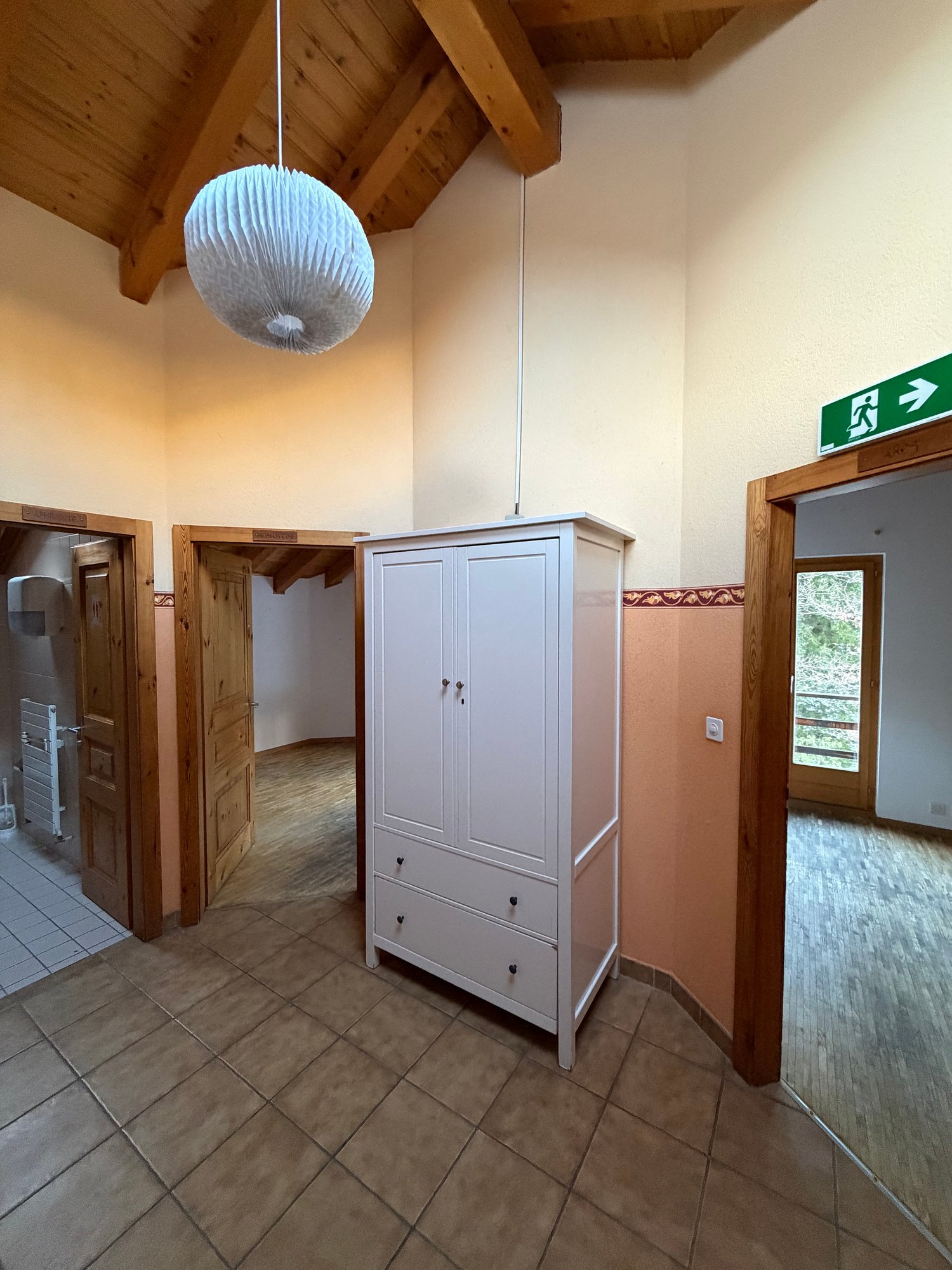 Living / commercial building