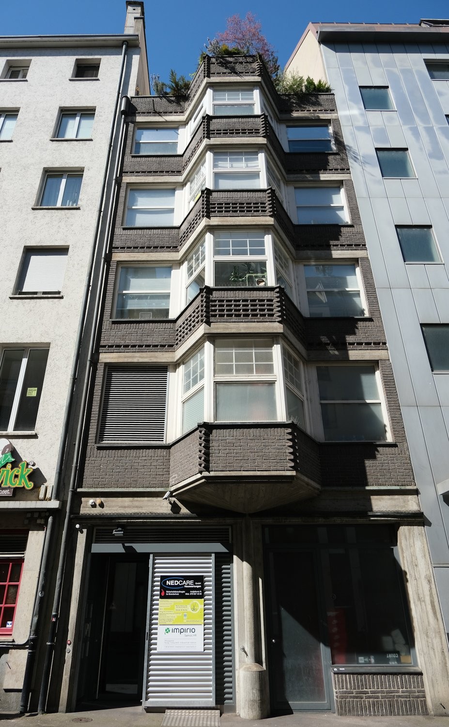 140m² hairdresser