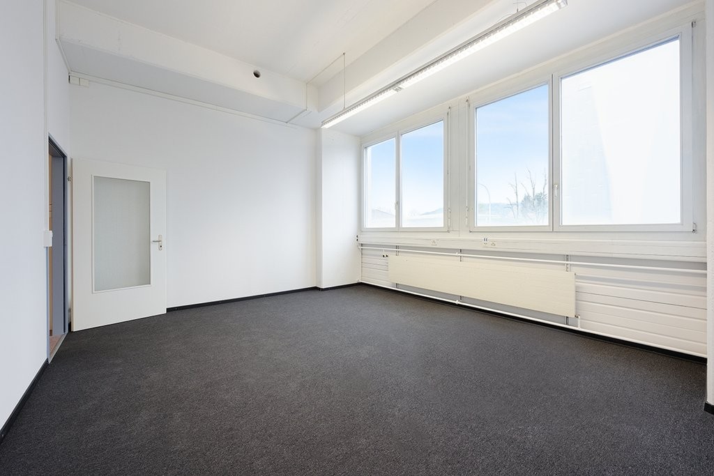 130m² office