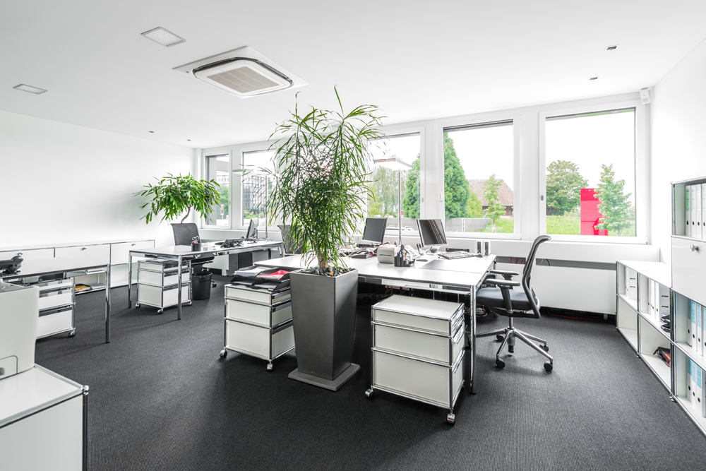 210m² office
