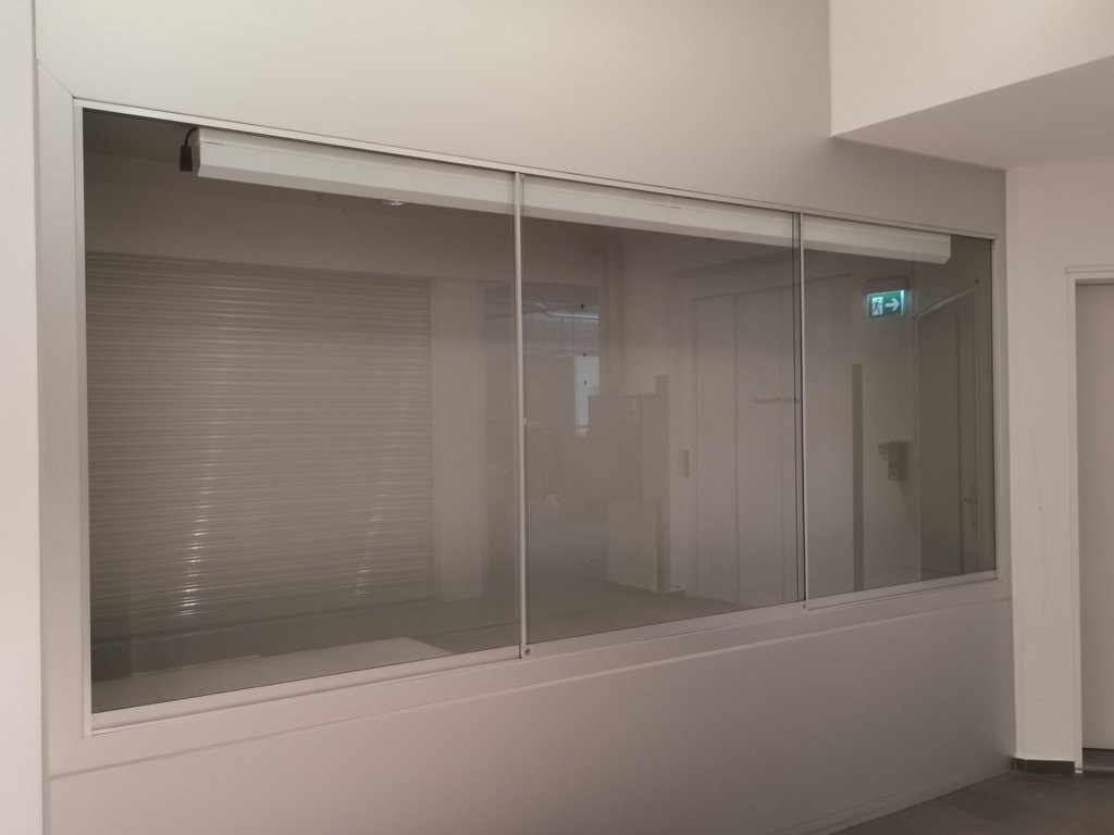 Display window
