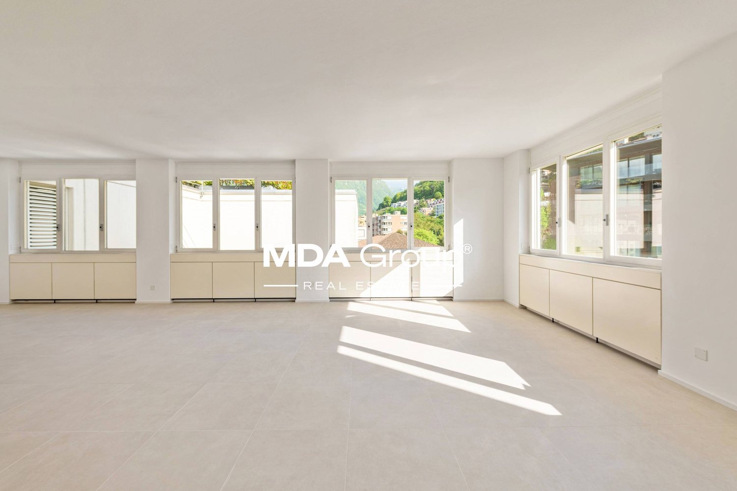 373m² office, foto 7 di 10