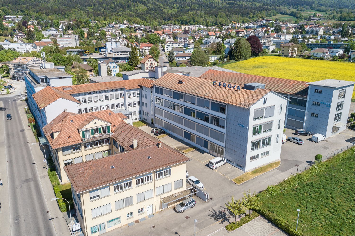116m² workshop