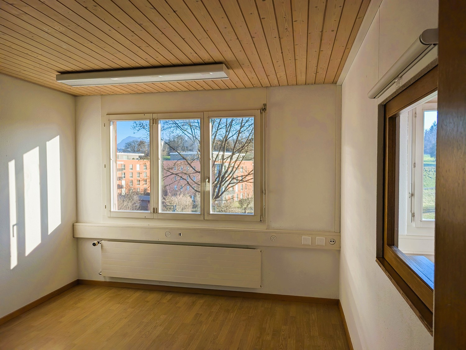 30-30m² office