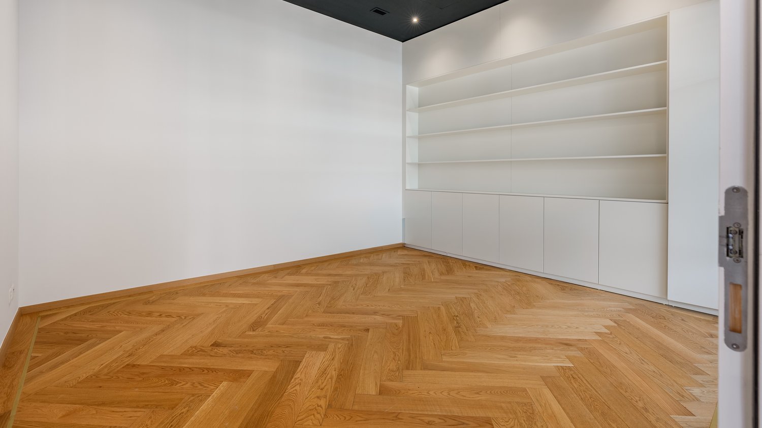 655m² ufficio, foto 5 di 8