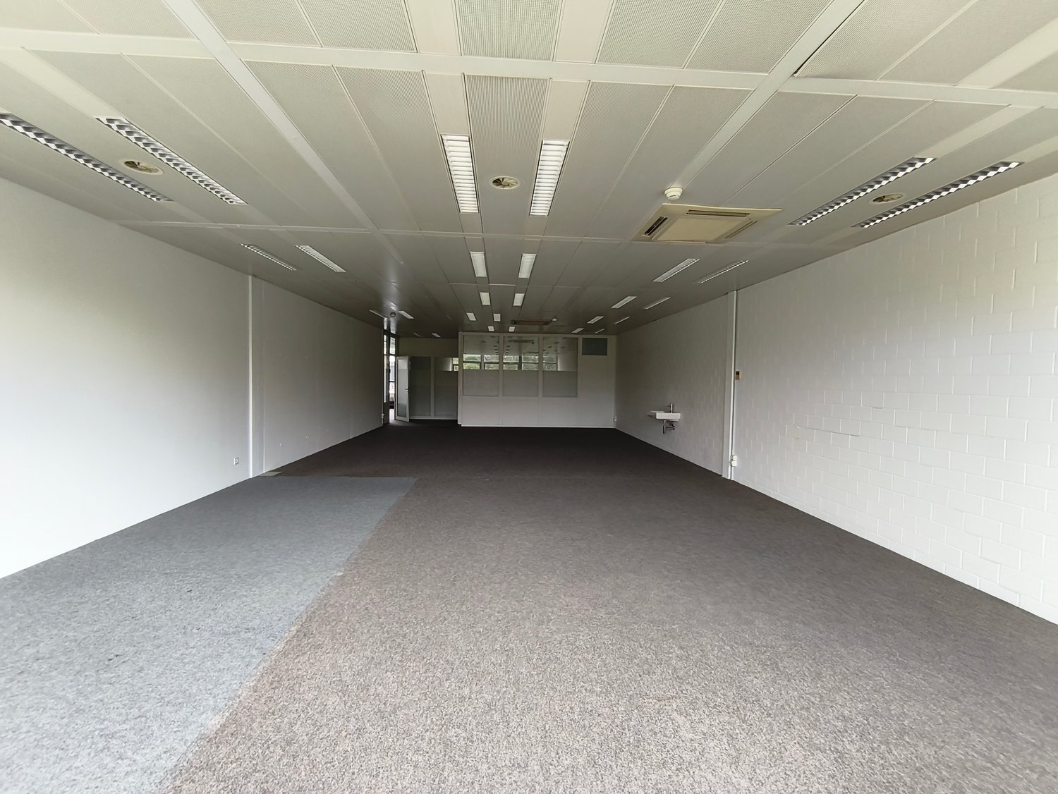 110m² office, photo 8 of 10