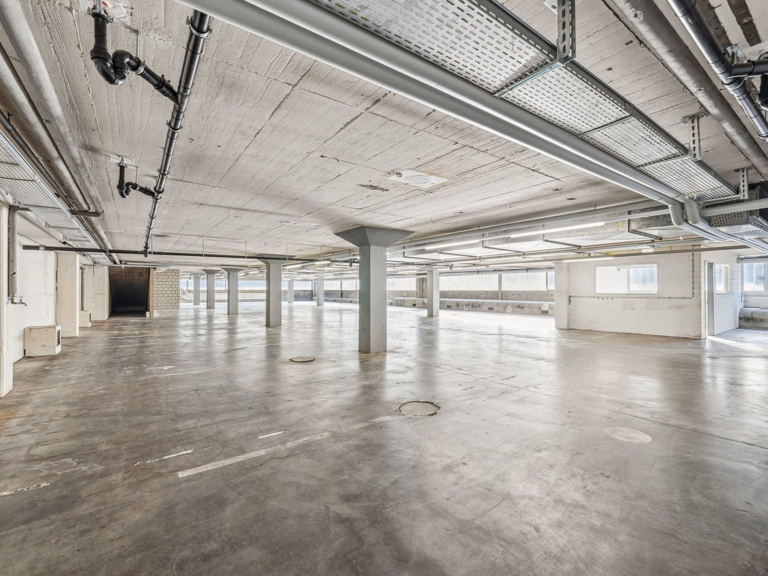 2000m² industrial object
