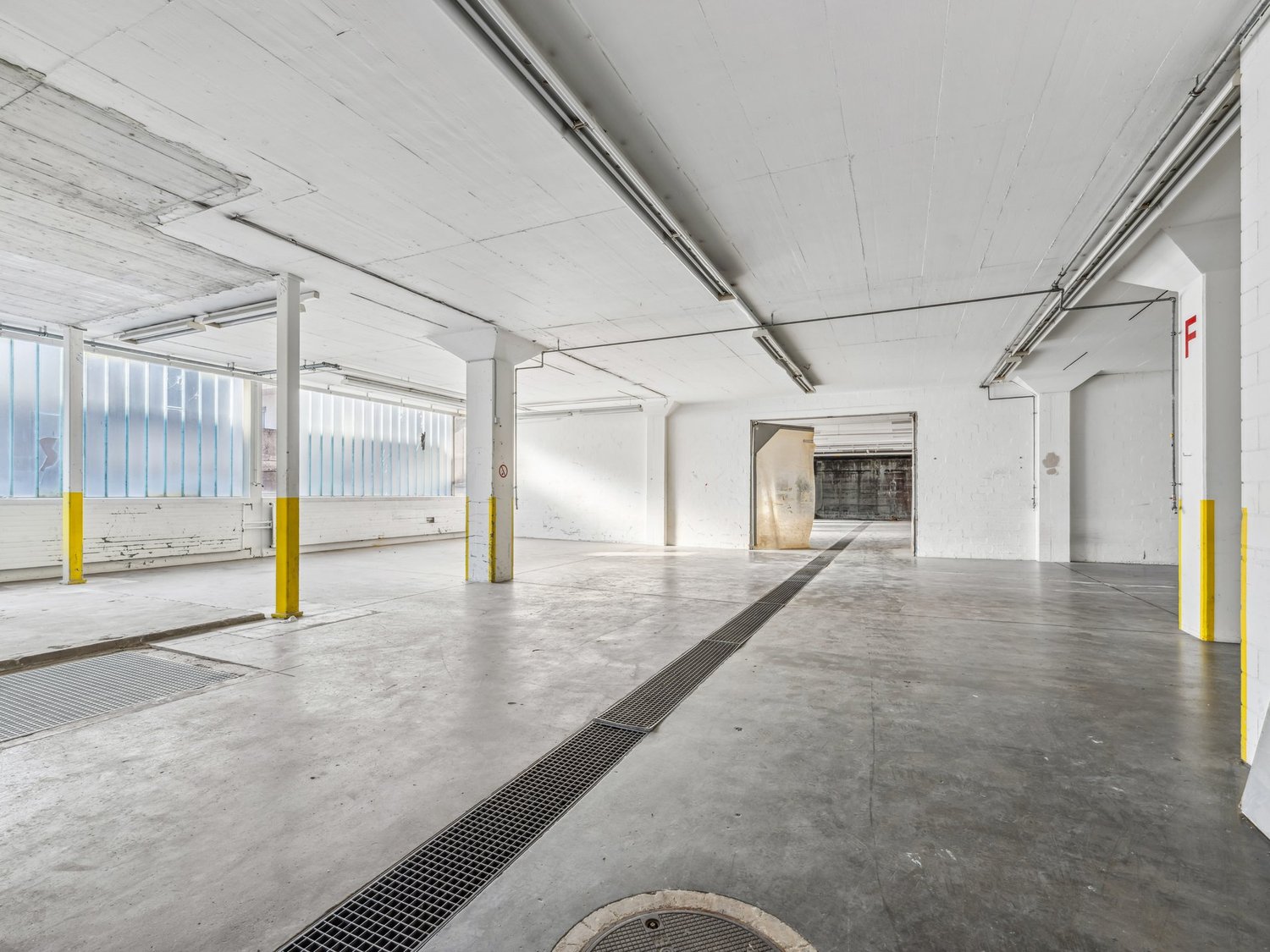 2000m² industrial object