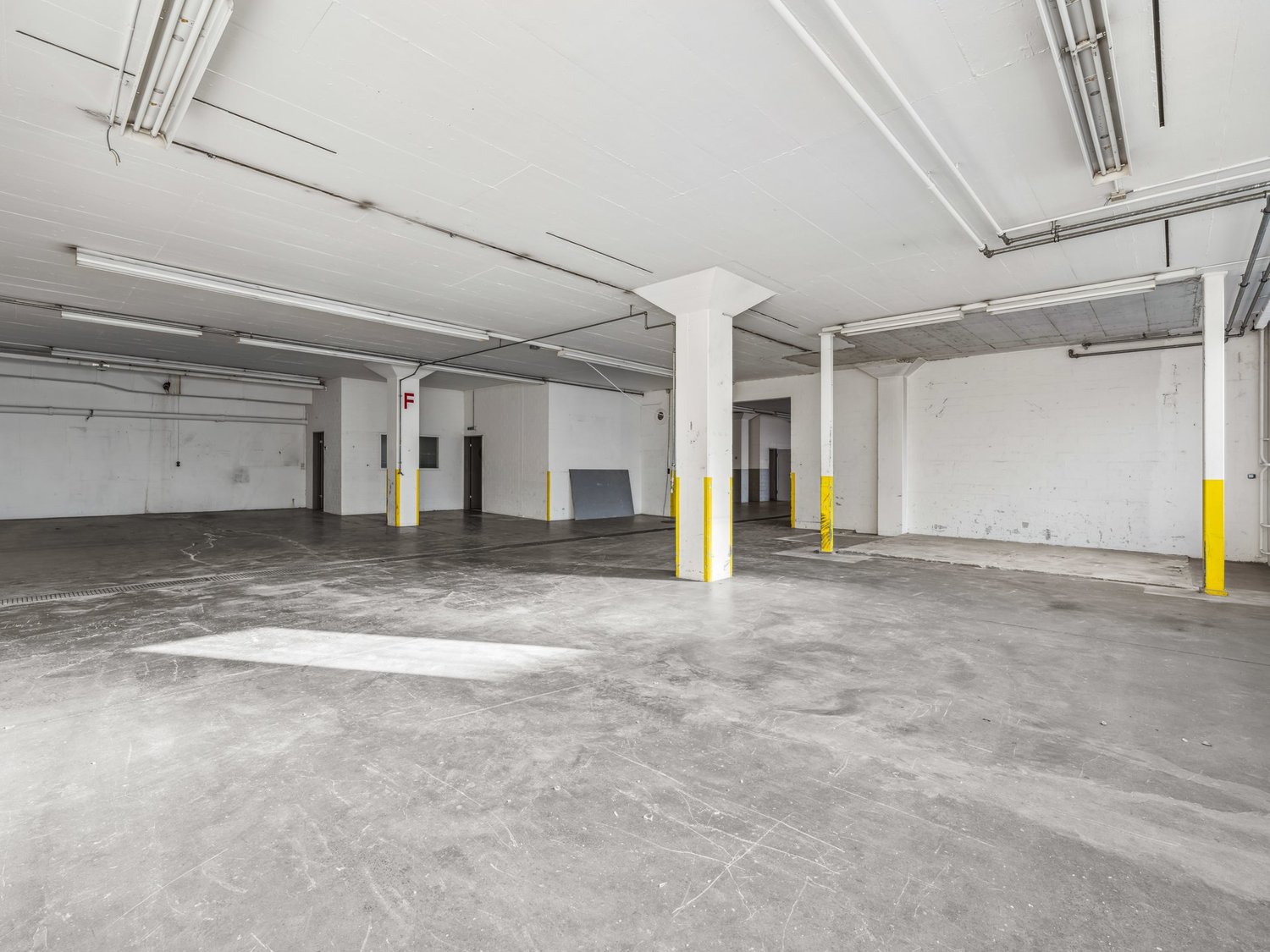 2000m² industrial object
