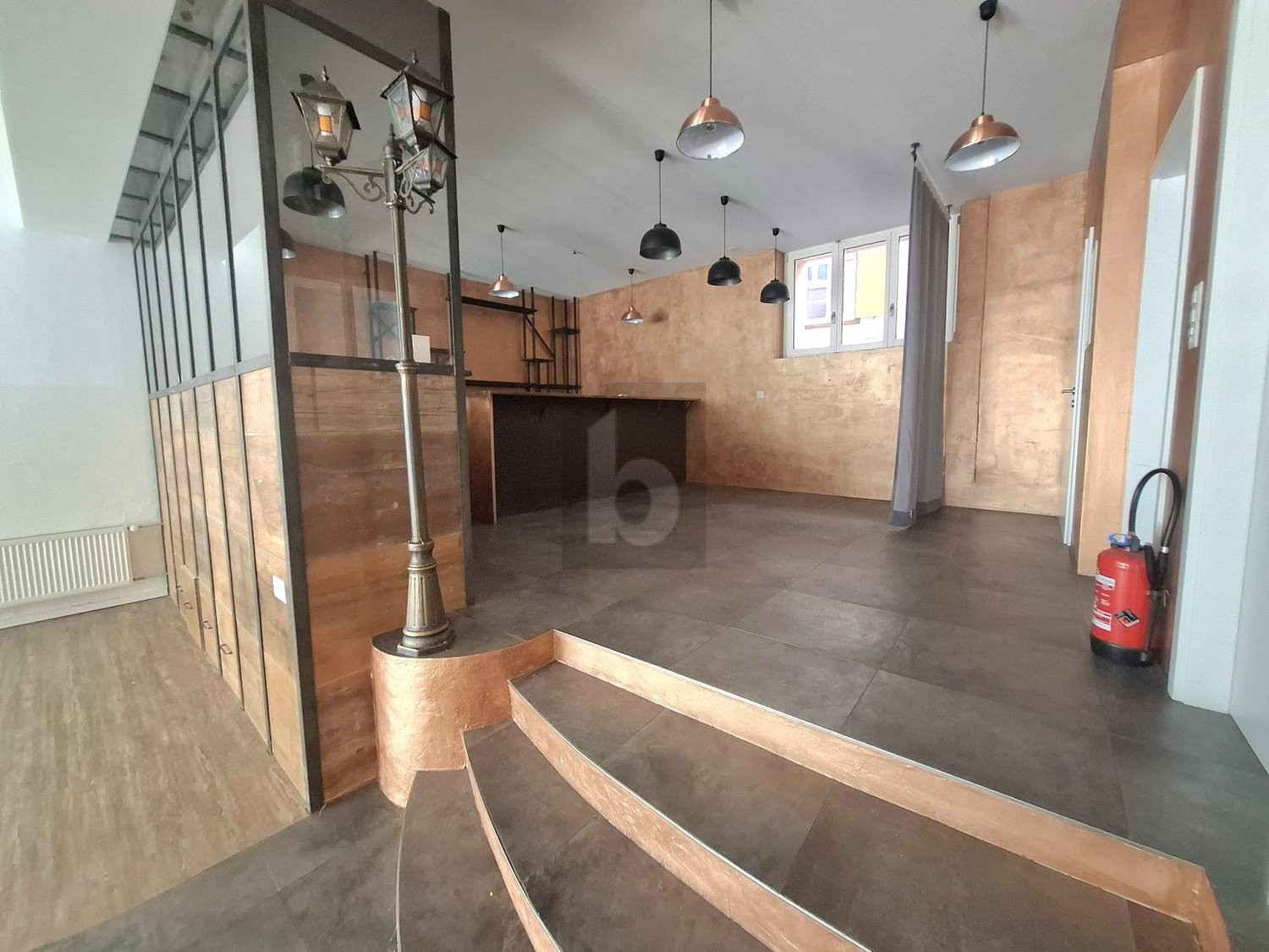 110m² Wohn- / Geschäftsgebäude