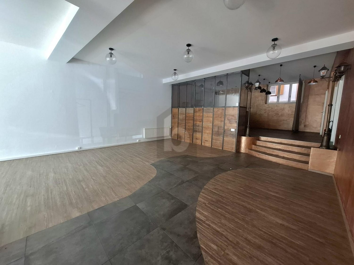 110m² Wohn- / Geschäftsgebäude