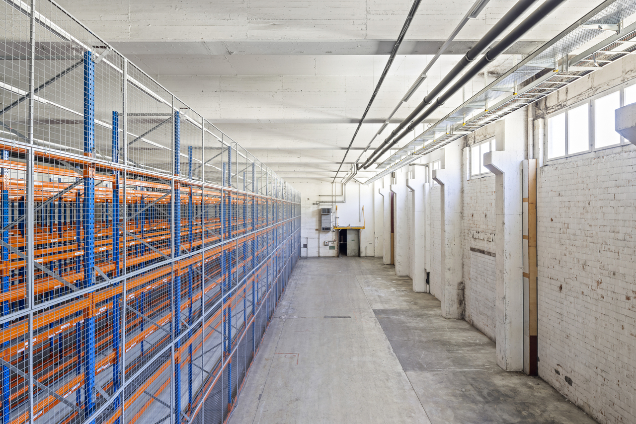 600m² commercial
