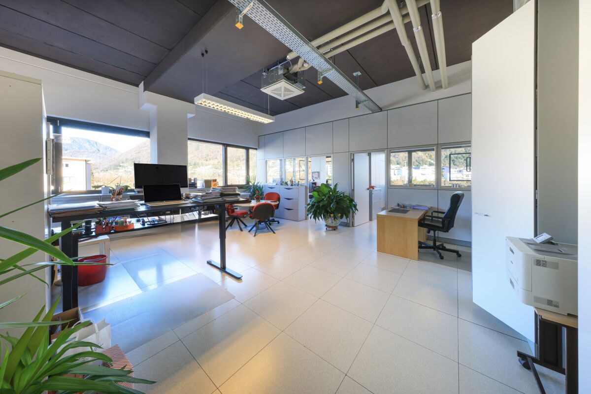 120m² commercial, Foto 4 von 7