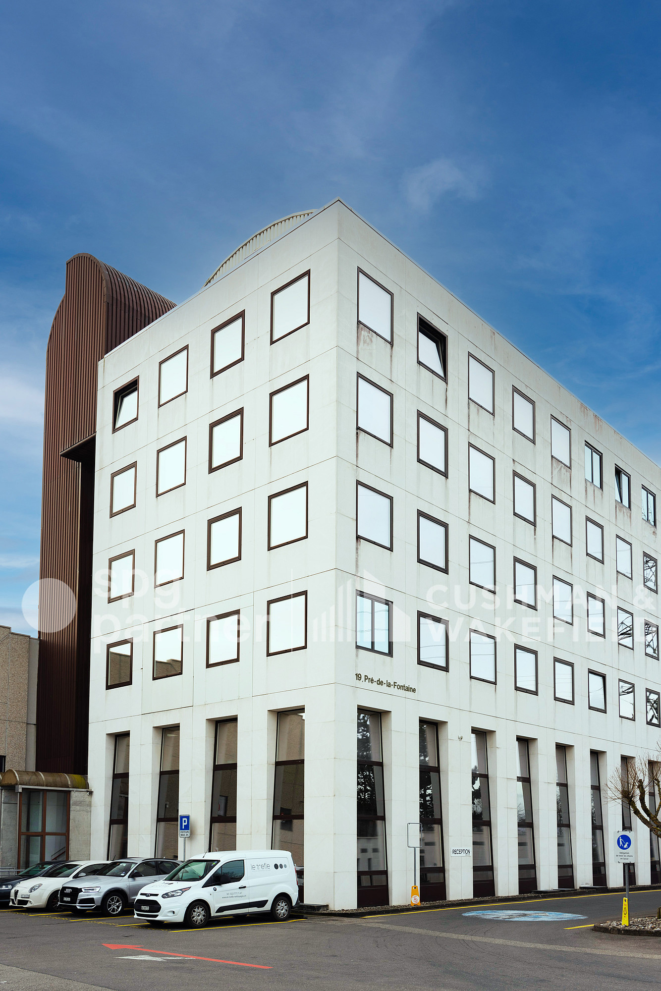 370m² Büro, Foto 1 von 3