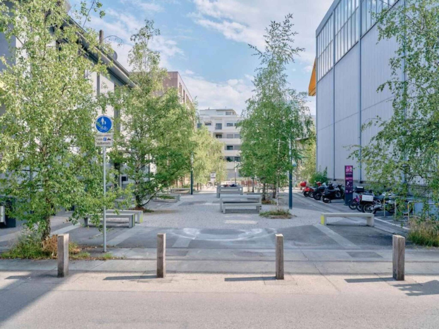 1'262 m² Büro, Foto 2 von 8