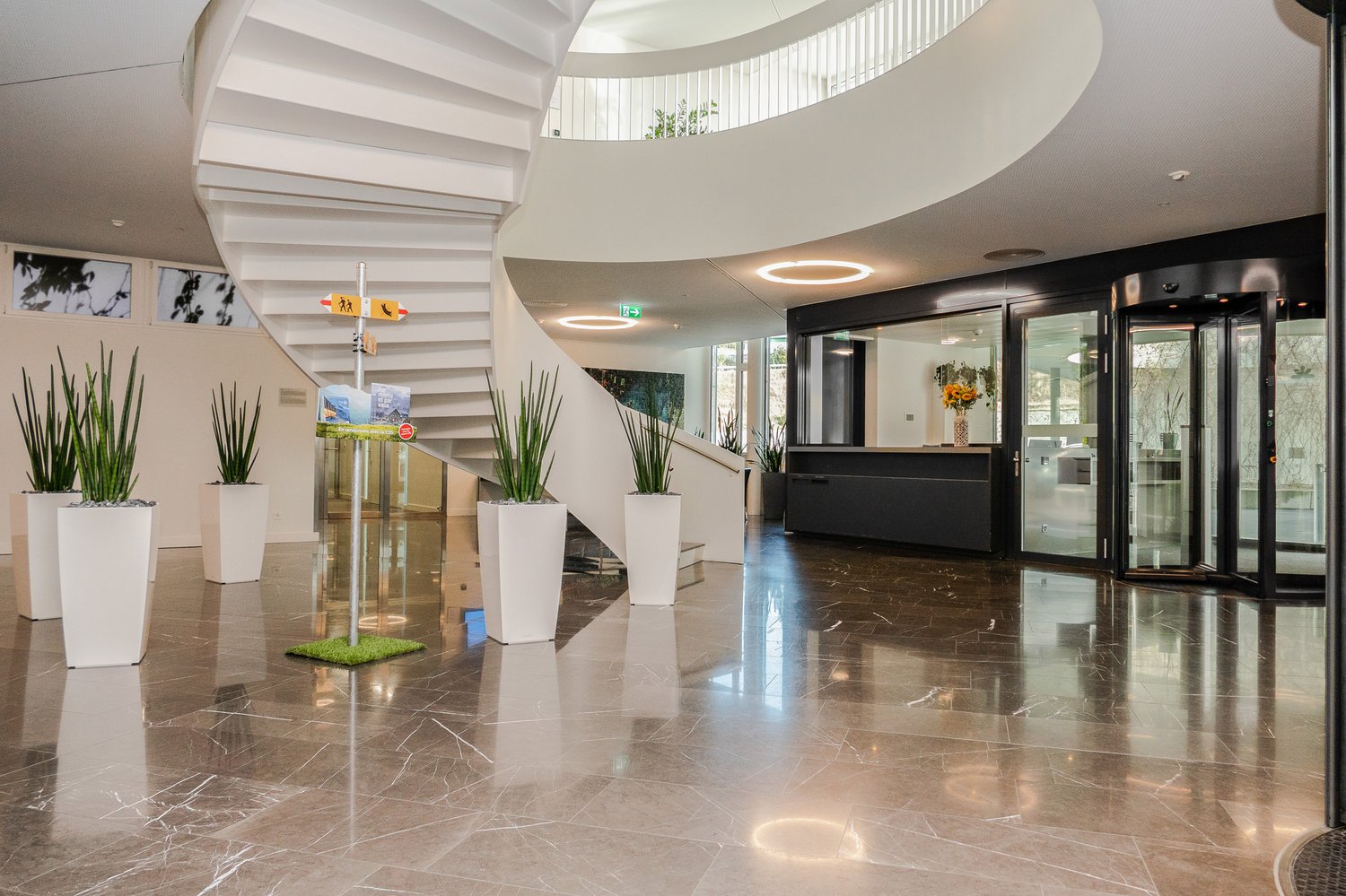 427m² Büro, Foto 4 von 10