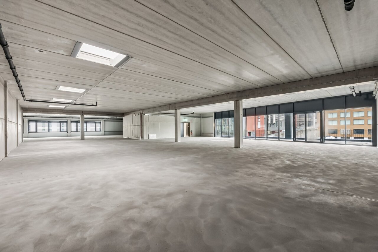 425m² commercial