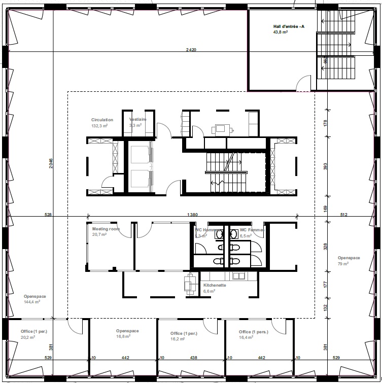 496m² office