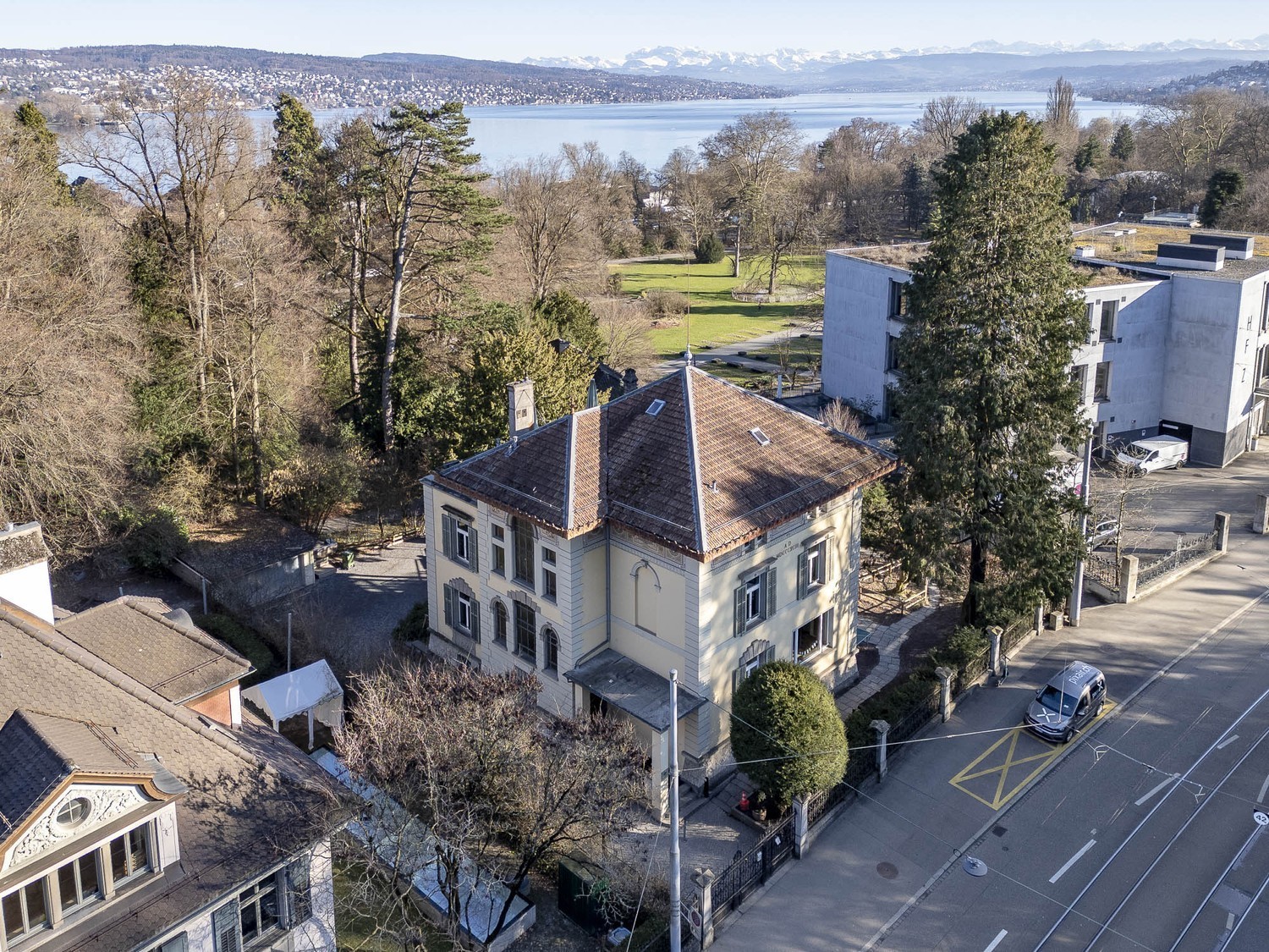650m² office, Foto 2 von 10
