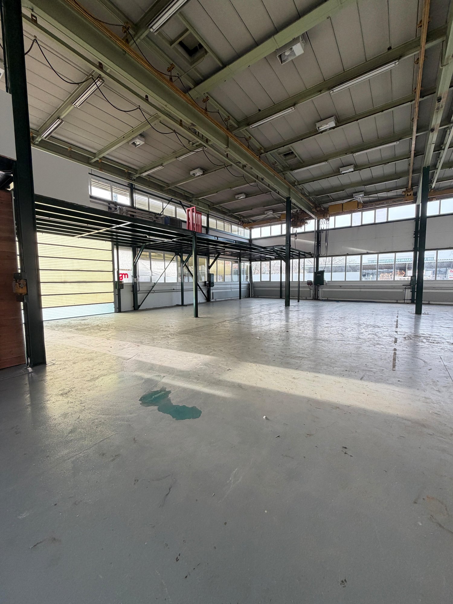 517m² commercial