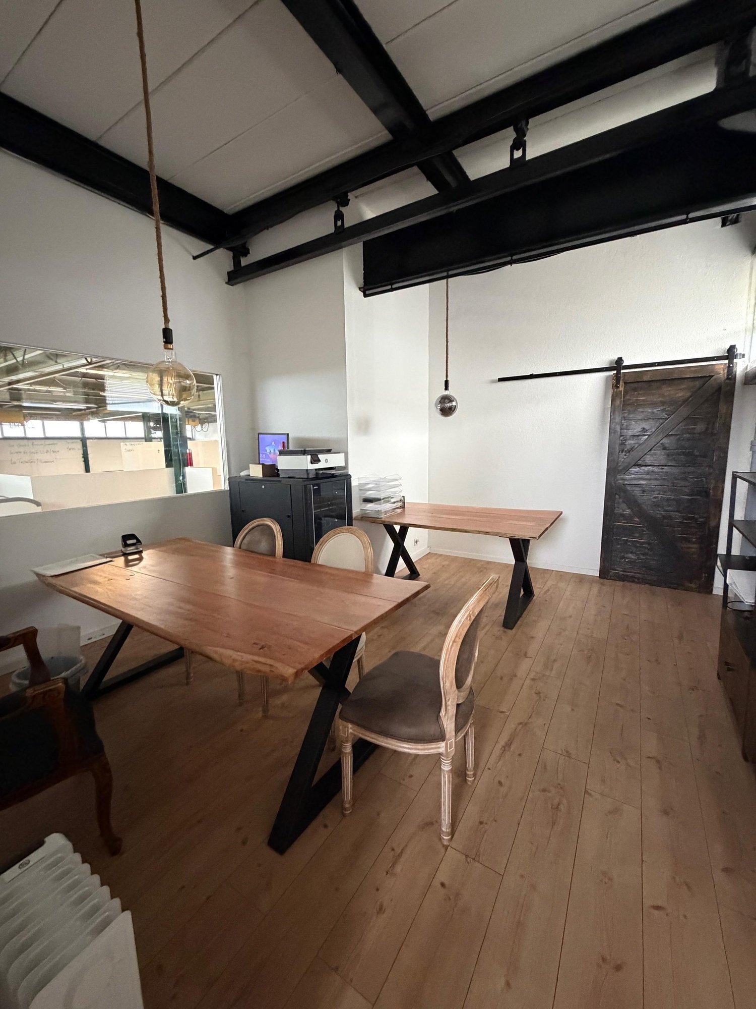 517m² commercial