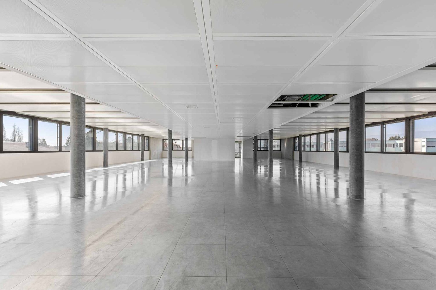 687m² office, photo 2 sur 10