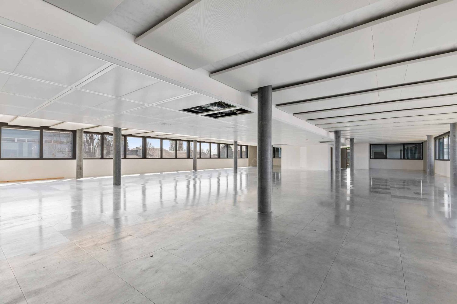 687m² office, photo 3 sur 10
