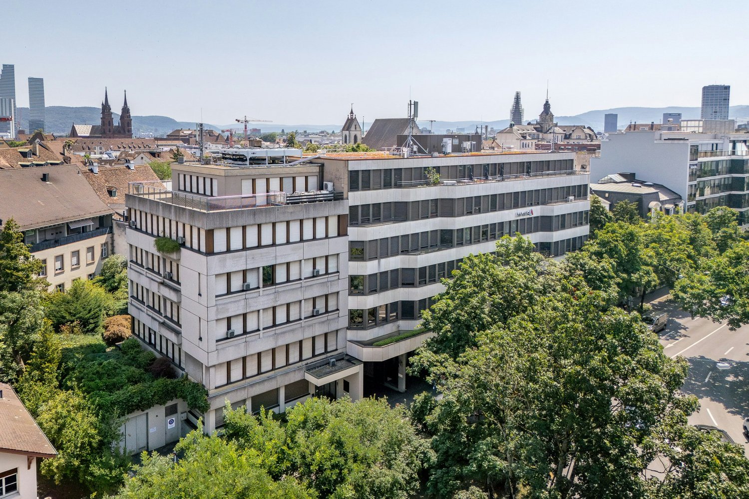 146m² office