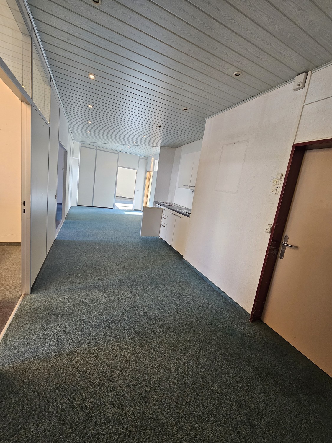 330m² office, Foto 7 von 10