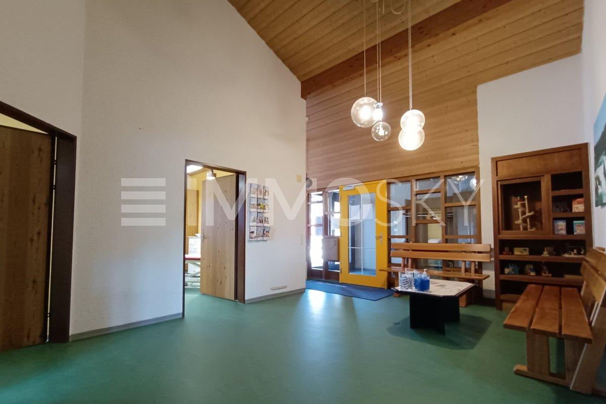 170m² commercial, Foto 1 von 7