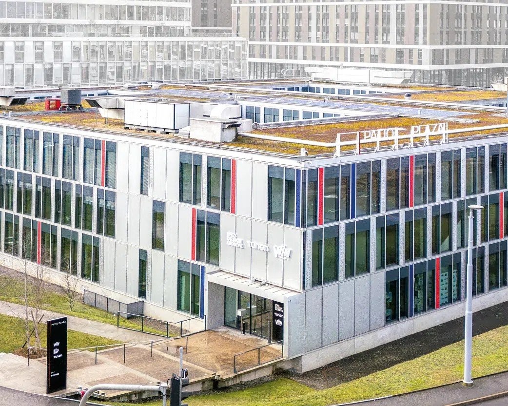 441m² Büro, Foto 1 von 3