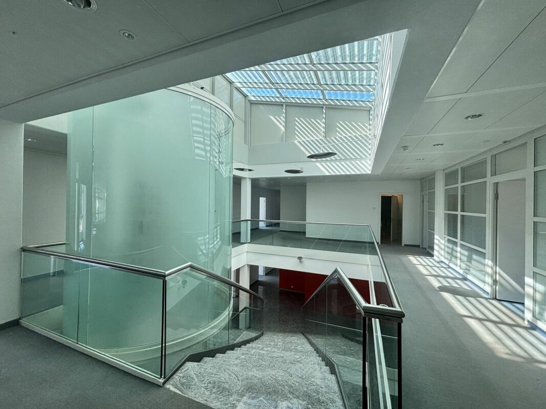 2600m² Büro, Foto 6 von 10