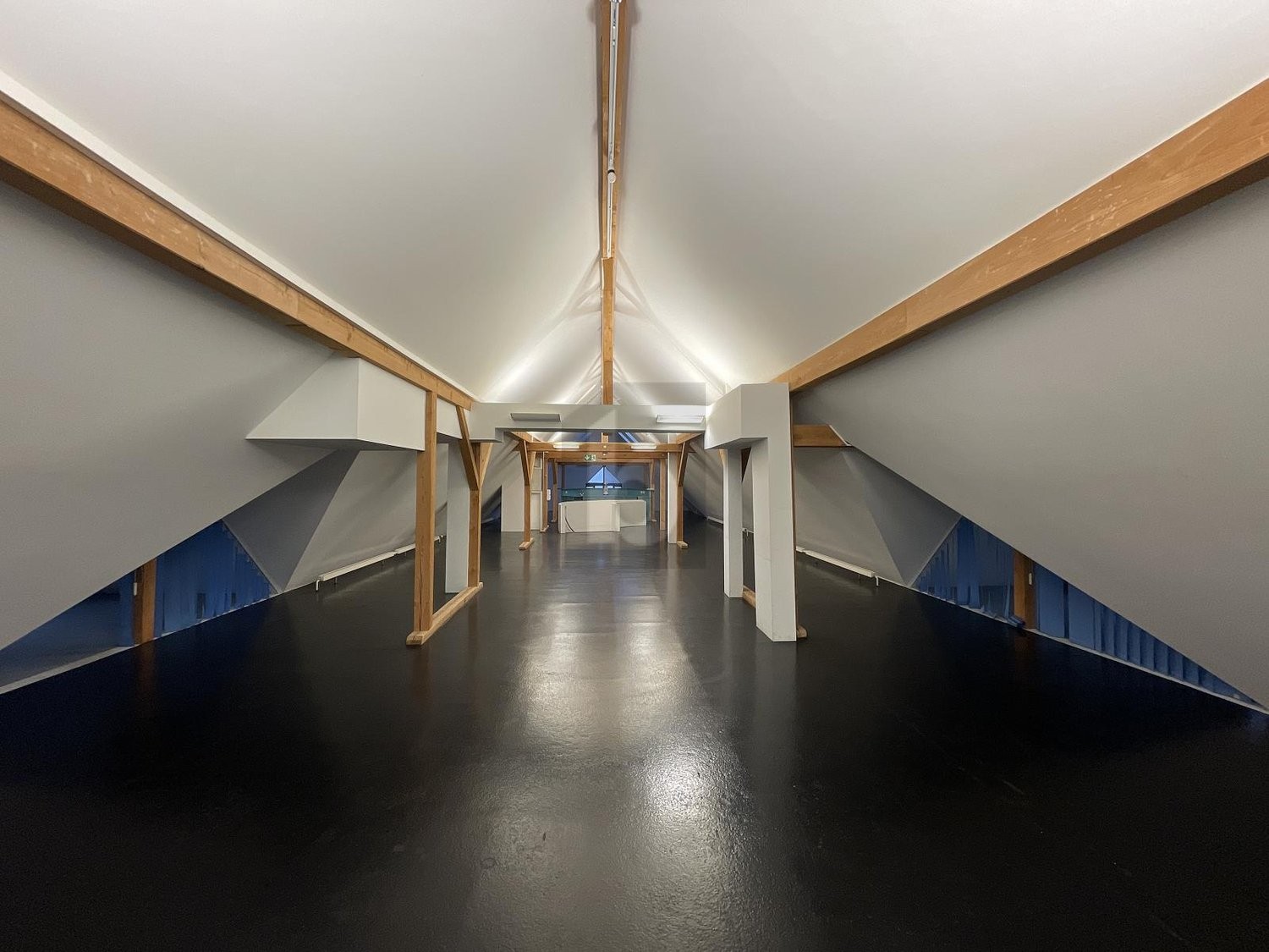 256m² office, Foto 2 von 4