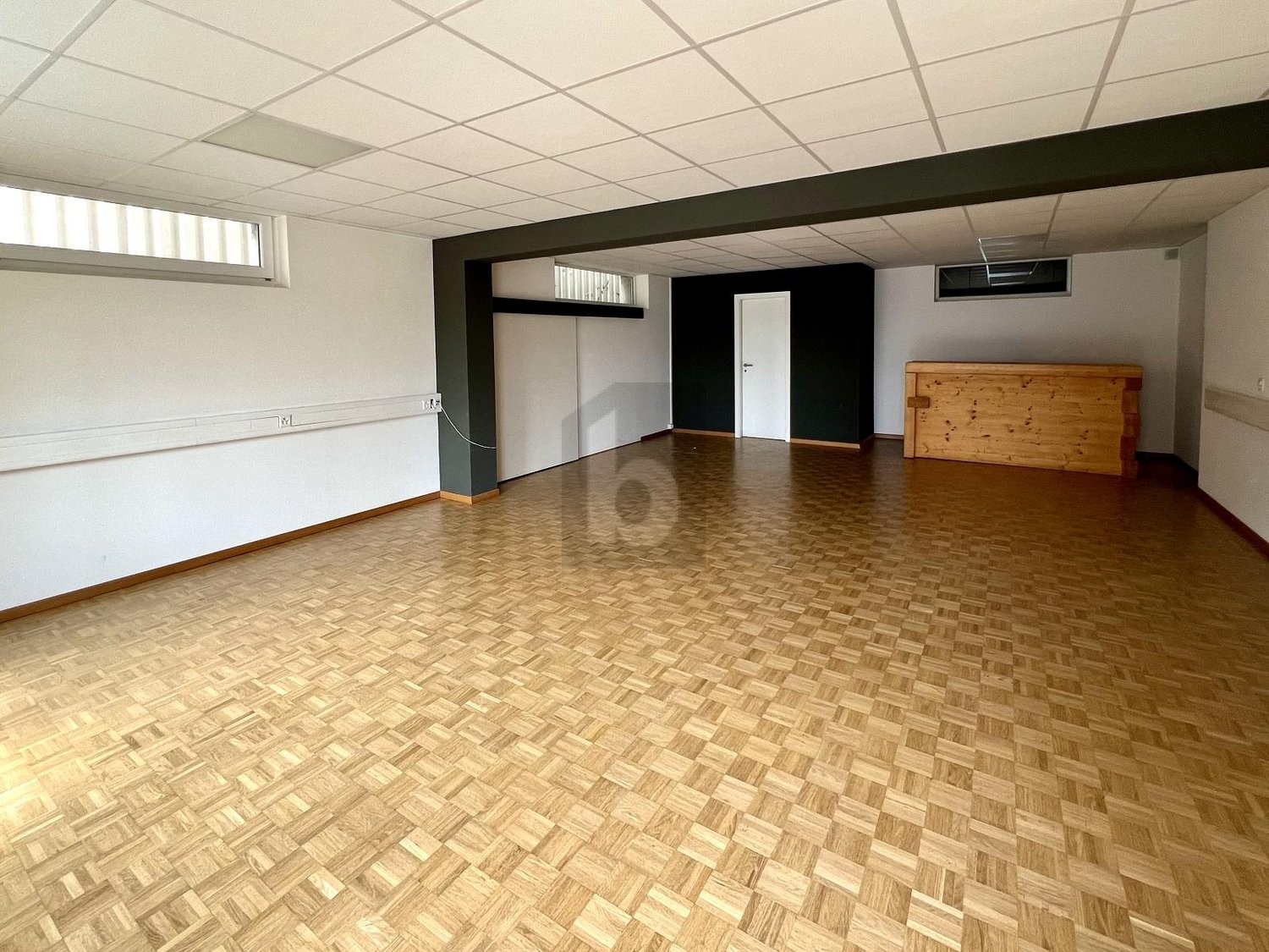 80m² Büro