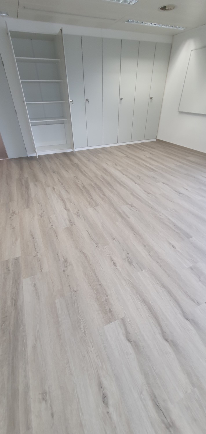 ufficio di 52m², foto 2 di 6