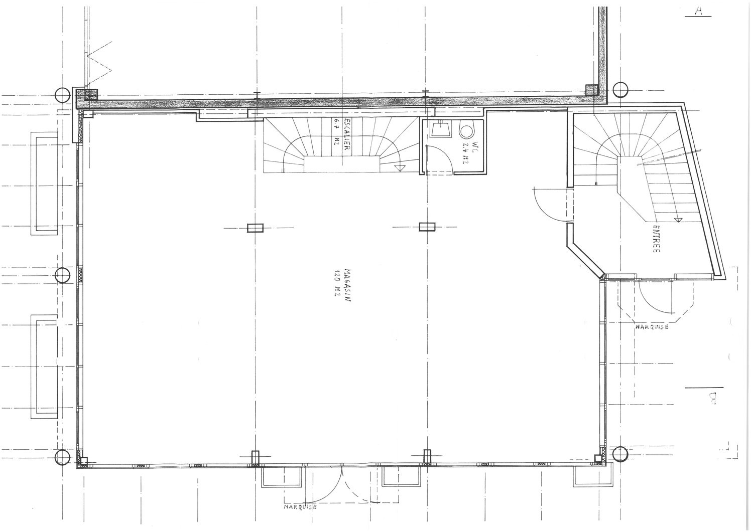 131m² Laden, Foto 1 von 4
