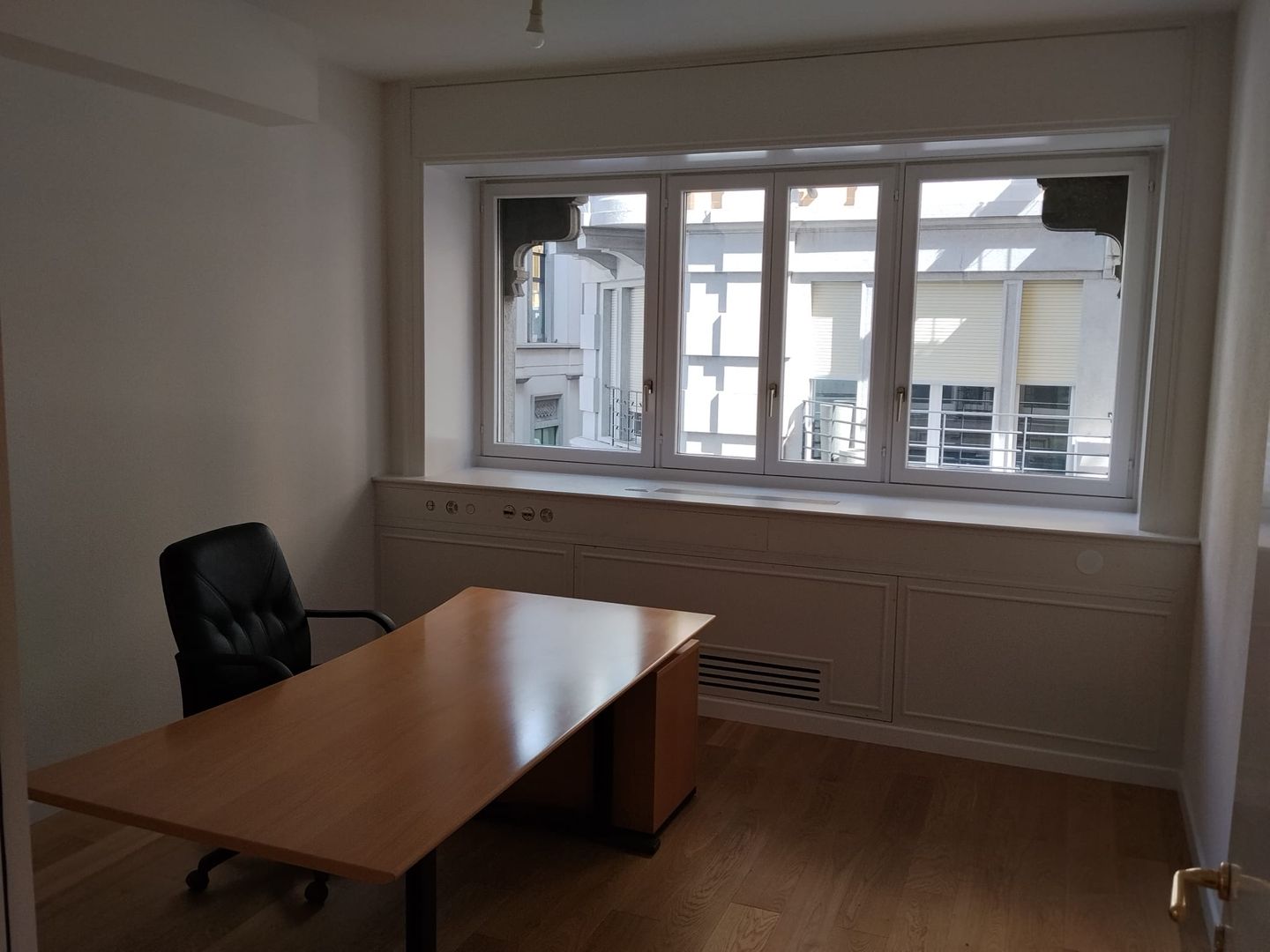 Bureau, photo 7 sur 8
