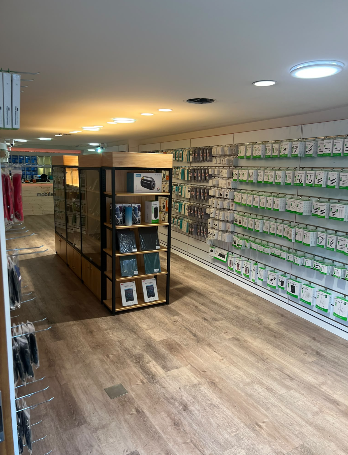 100m² commercial, photo 1 of 5