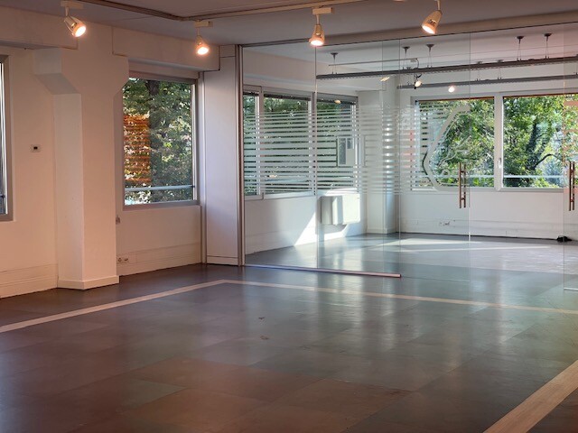 840m² Wohn- / Gewerbegebäude