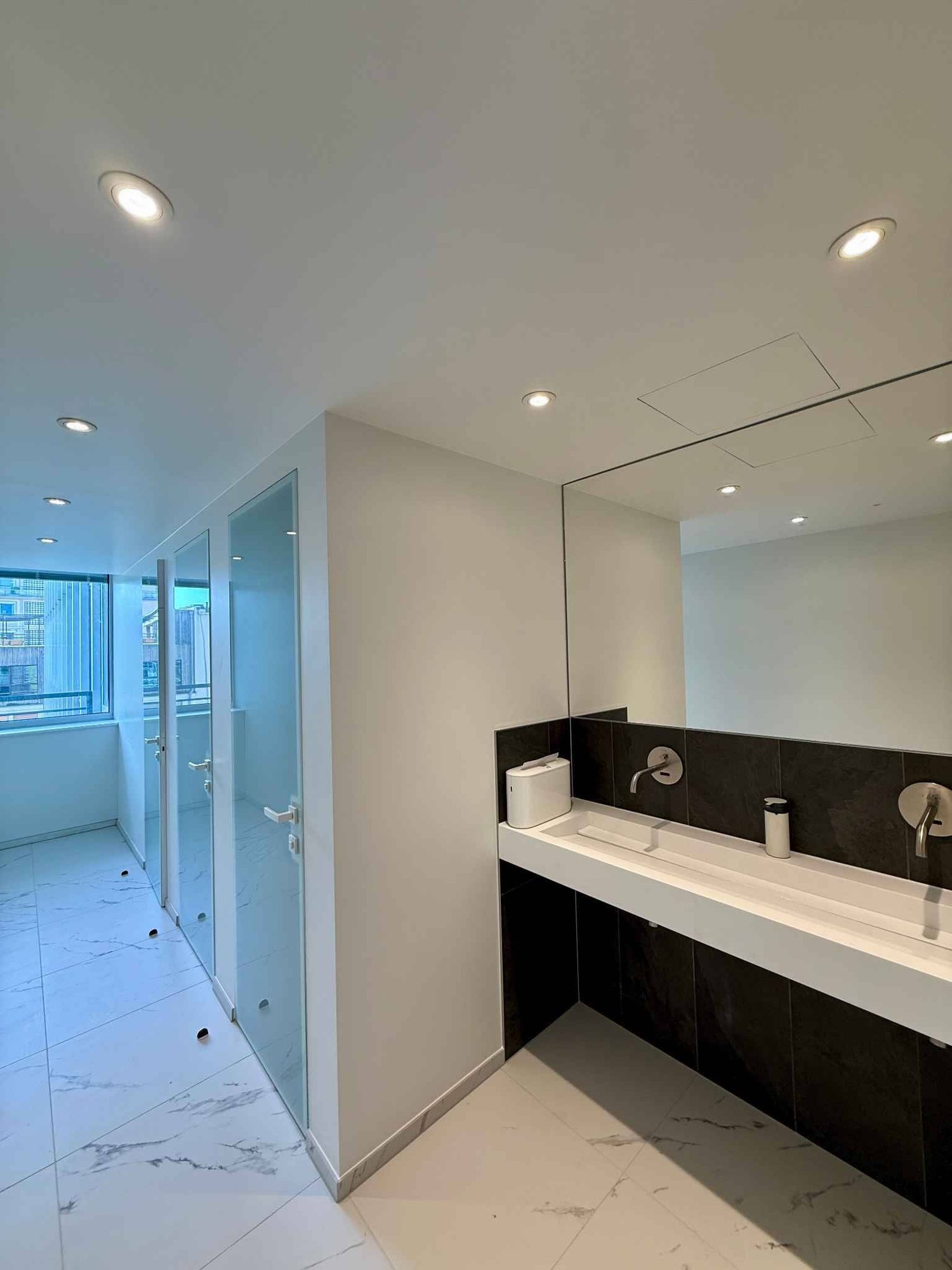 205m² Büro, Foto 5 von 10