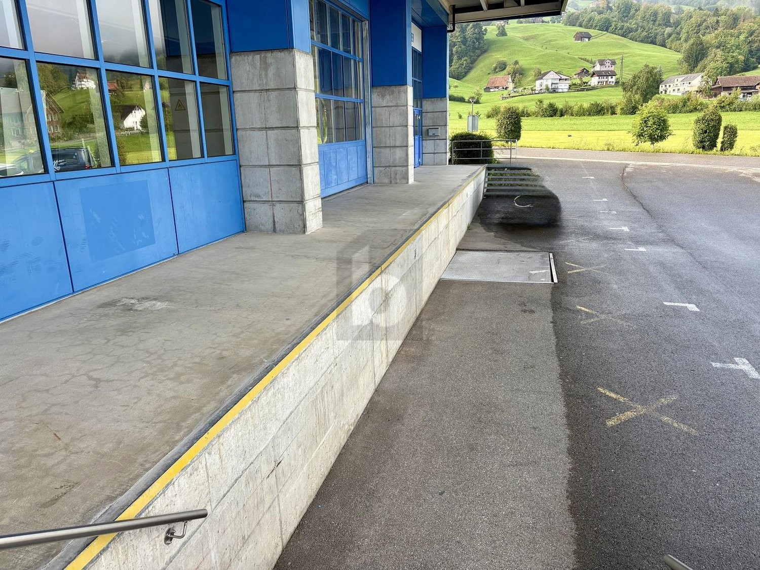 350m² industrial object