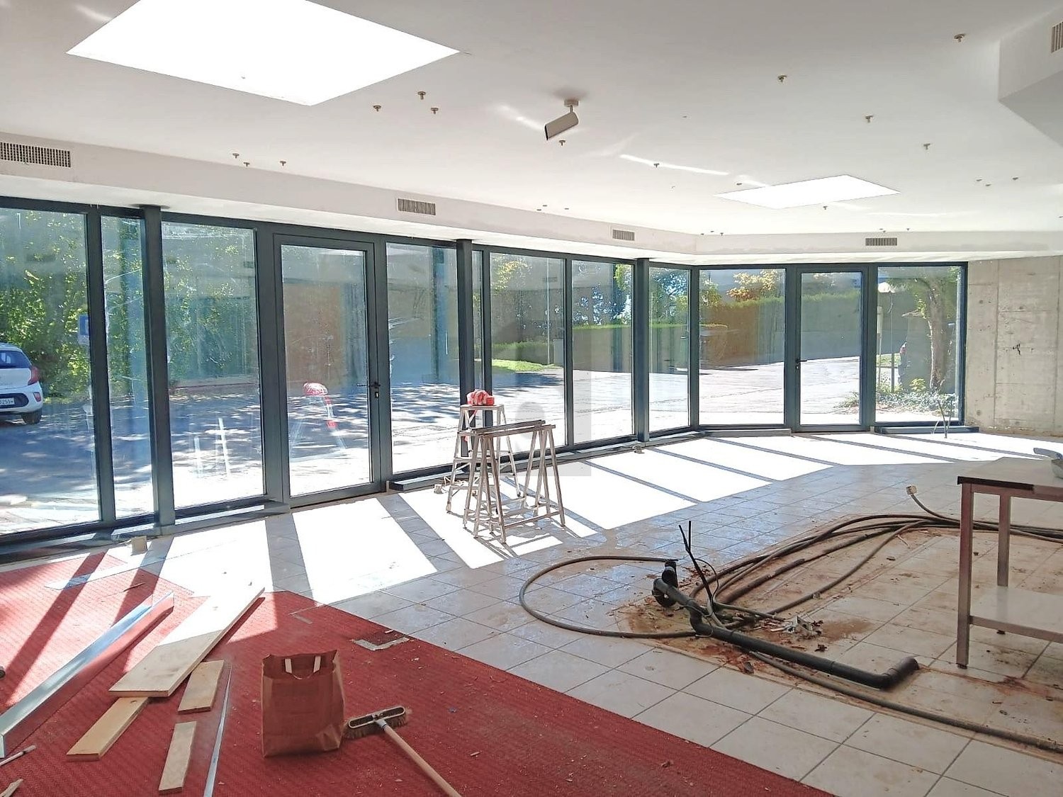 212m² Büro, Foto 3 von 4