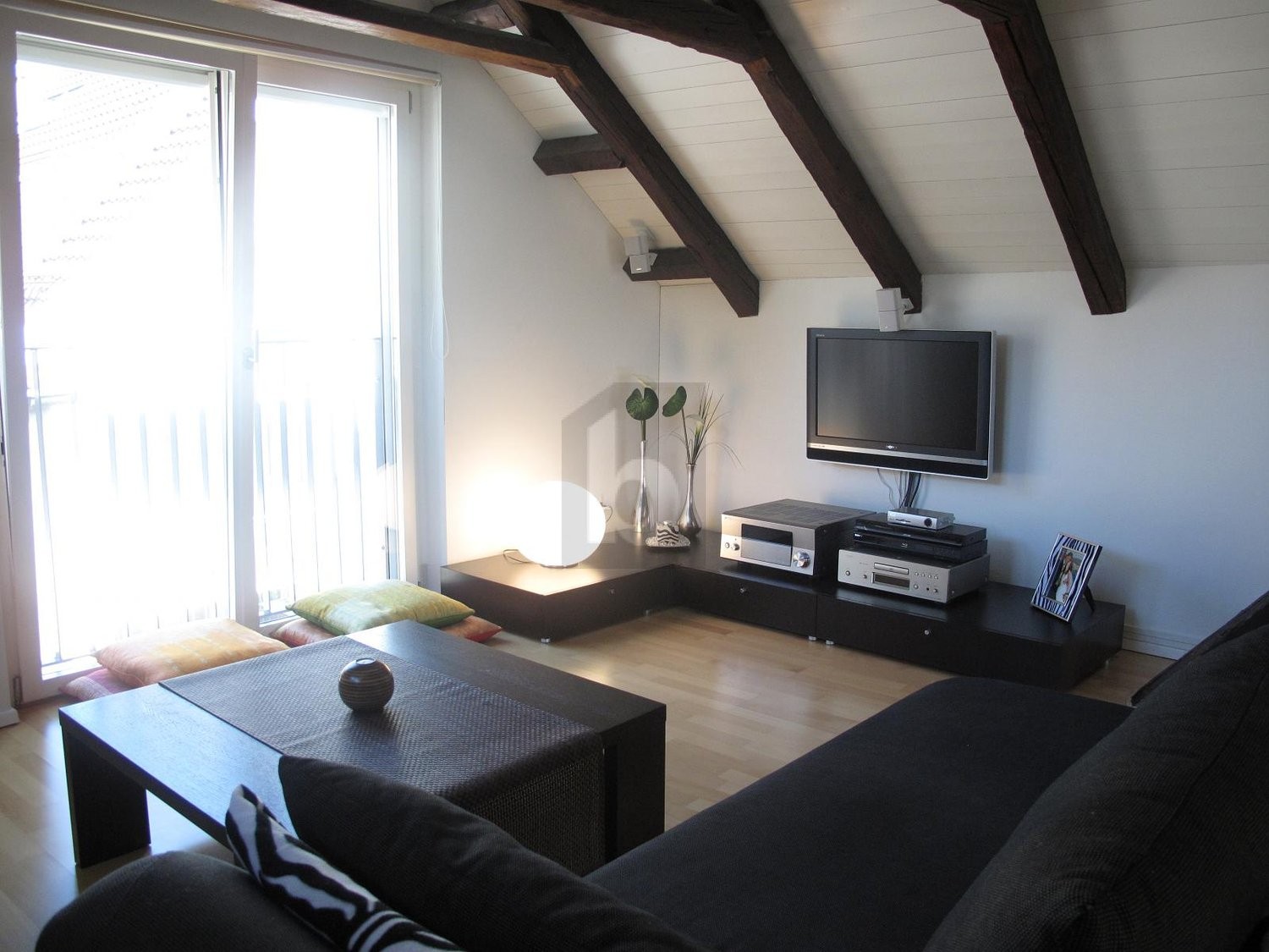 315m² living / commercial building